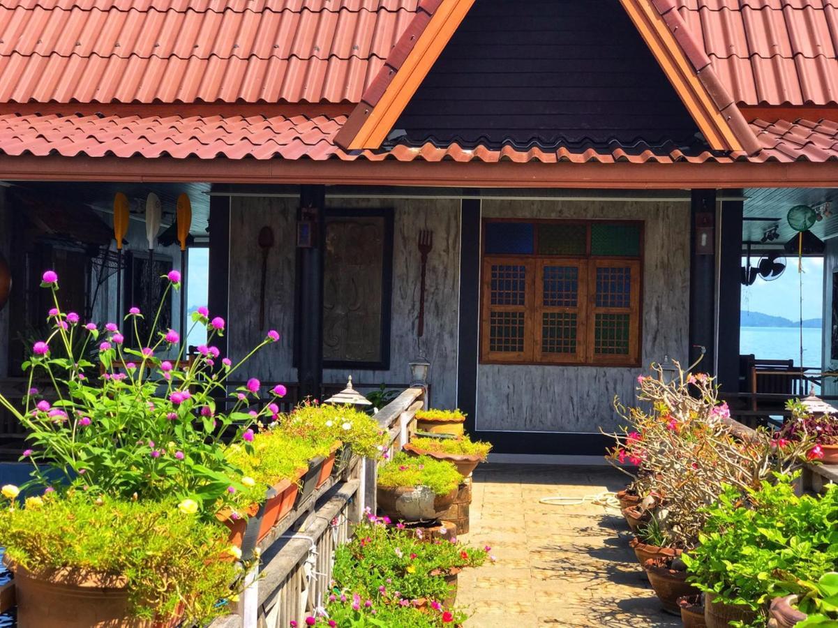 Hotel Mangrove House Lanta Old Town Ko Lanta Exterior foto