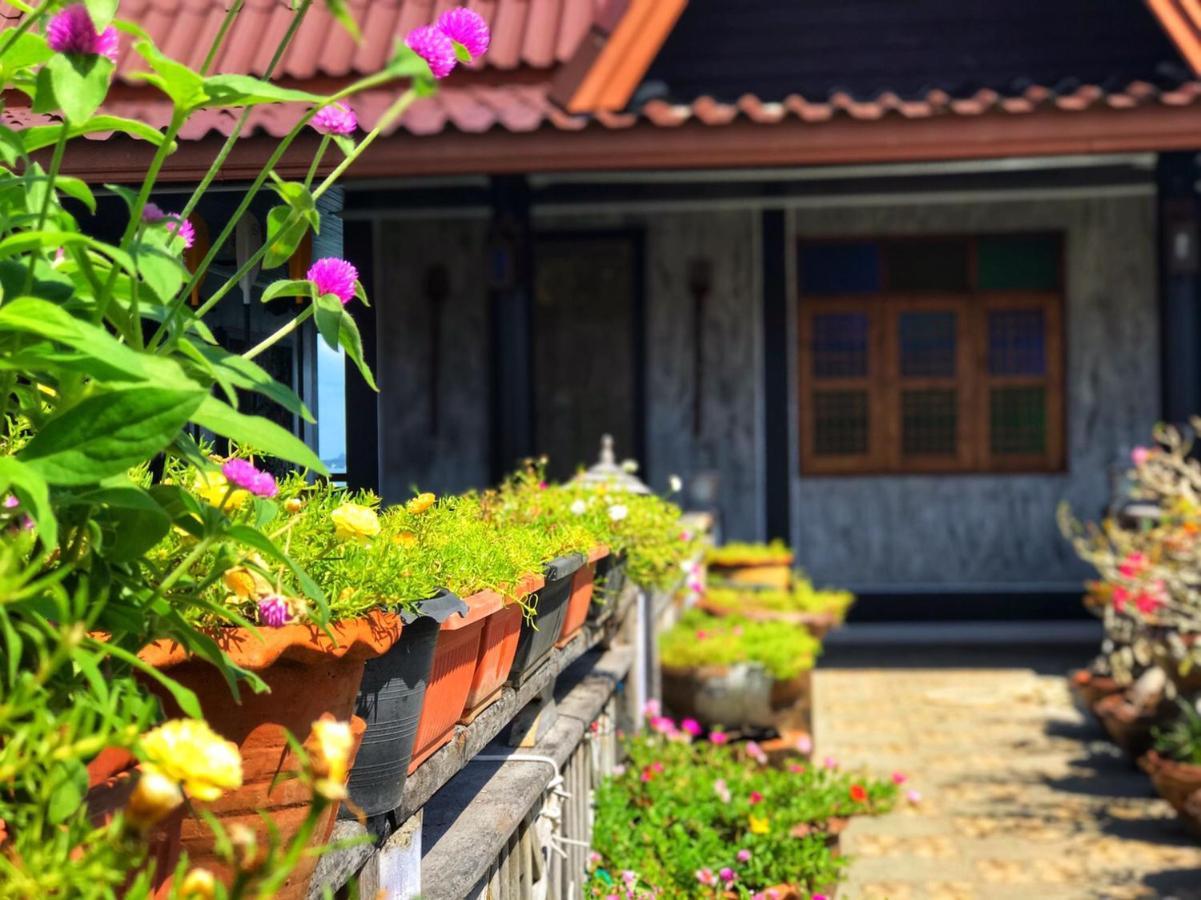 Hotel Mangrove House Lanta Old Town Ko Lanta Exterior foto